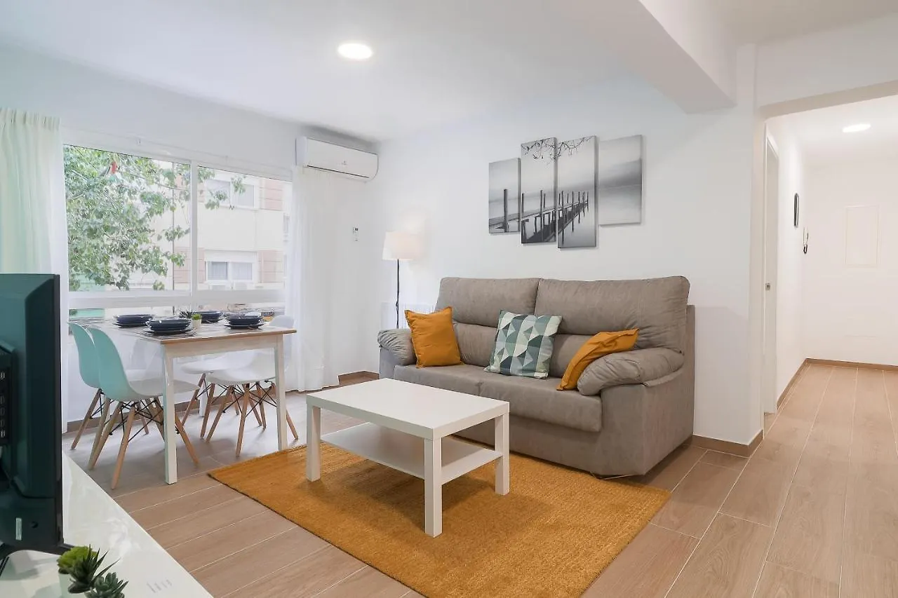 C29 Beutiful & Shiny 4 Bdrm Apartment Málaga