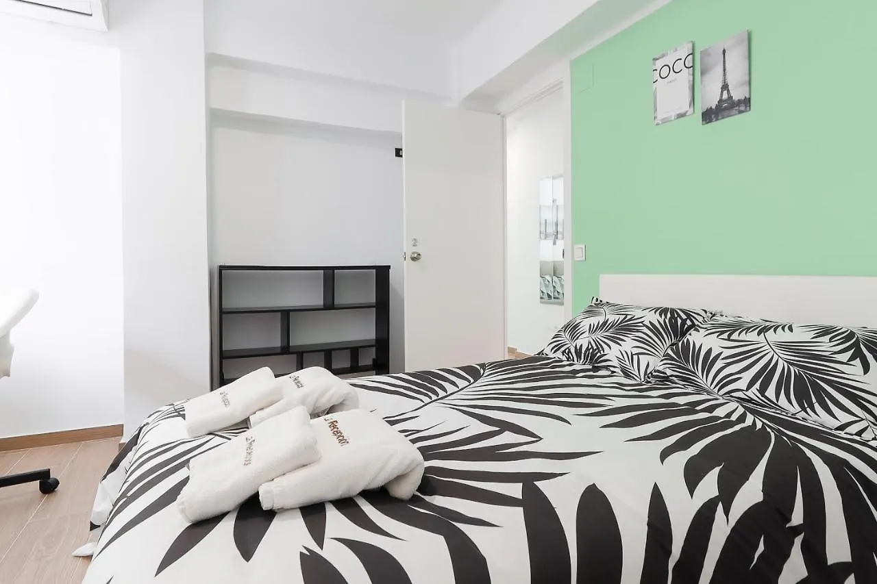 C29 Beutiful & Shiny 4 Bdrm Apartment Málaga