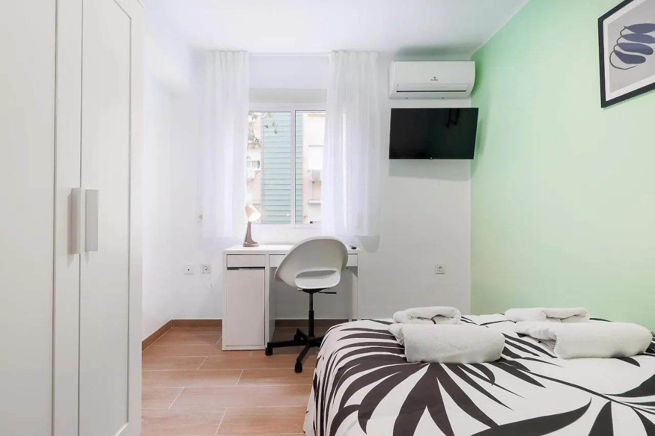 C29 Beutiful & Shiny 4 Bdrm Apartment Málaga 0*,