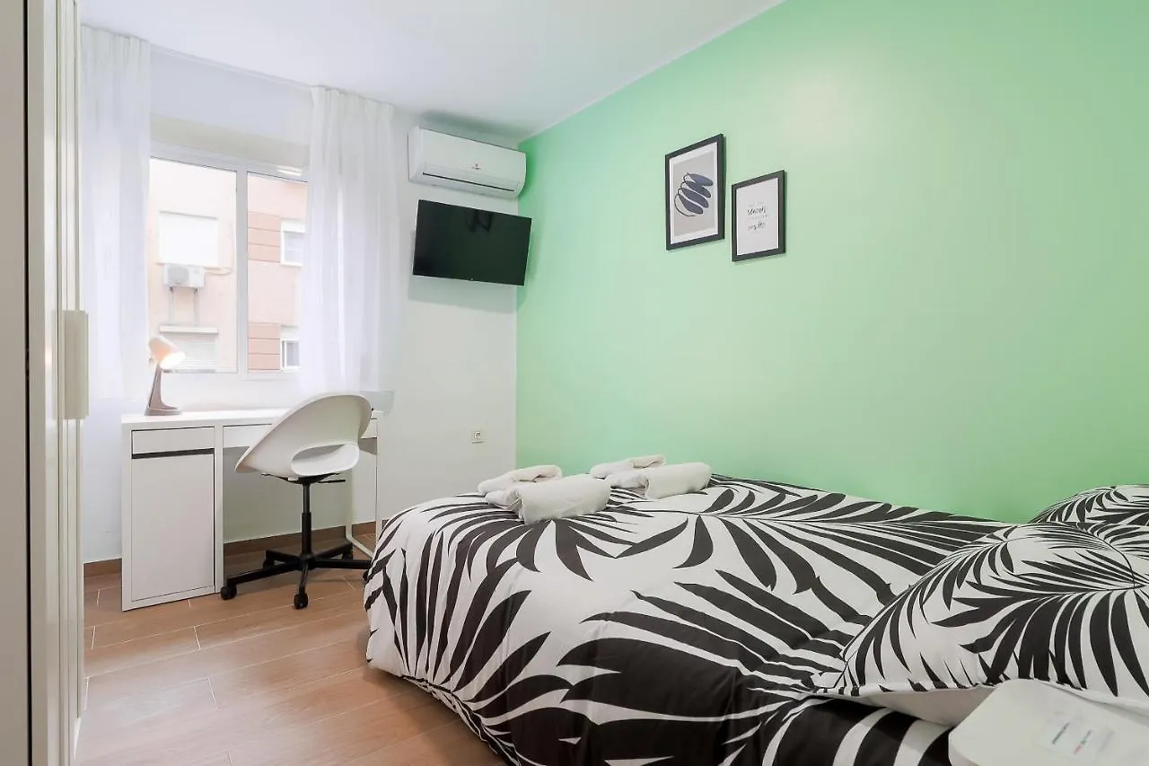 C29 Beutiful & Shiny 4 Bdrm Apartment Málaga Spagna